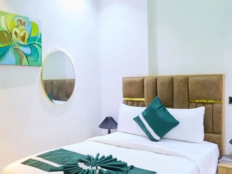 Studio Apartment (Imperial)