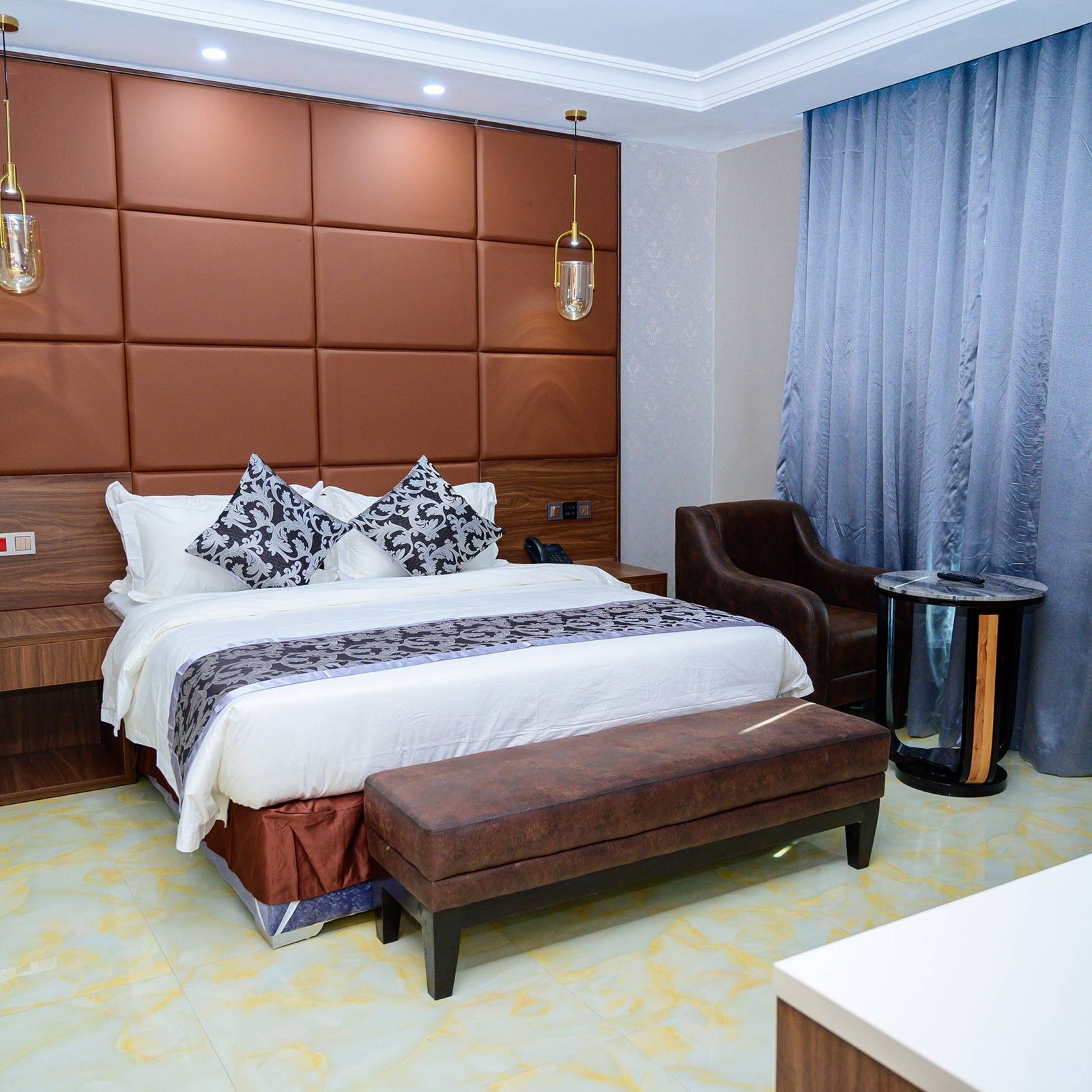 Diplomatic Suite